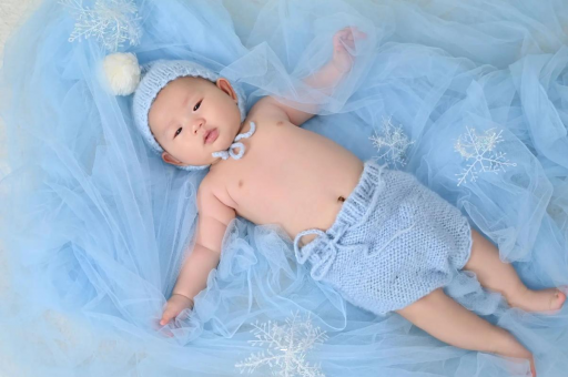 广州供卵包男孩宝宝肛门发红