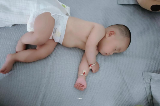 广州供卵包男孩宝宝为什么不喝奶粉